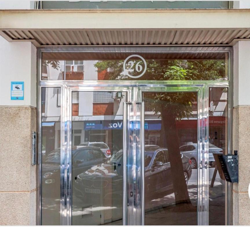 Exclusivo Duplex Con Terraza En Sevilla מראה חיצוני תמונה