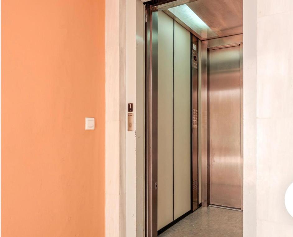 Exclusivo Duplex Con Terraza En Sevilla מראה חיצוני תמונה